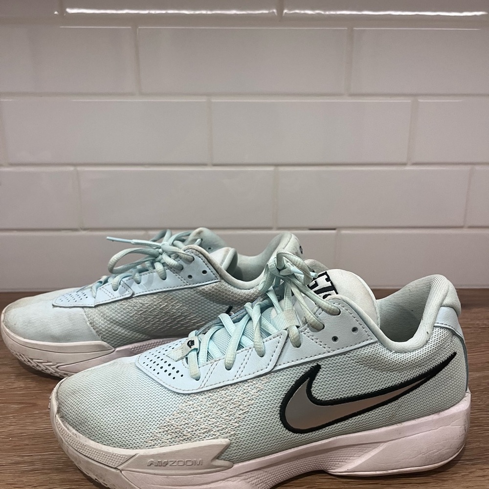 Nike Air Zoom GT Cut Academy
Glacier Blue Size 8
